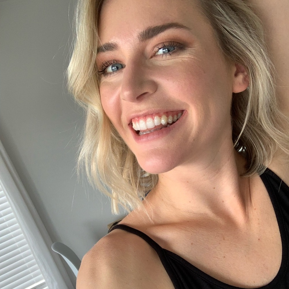 Meet your Posher, Lauren!